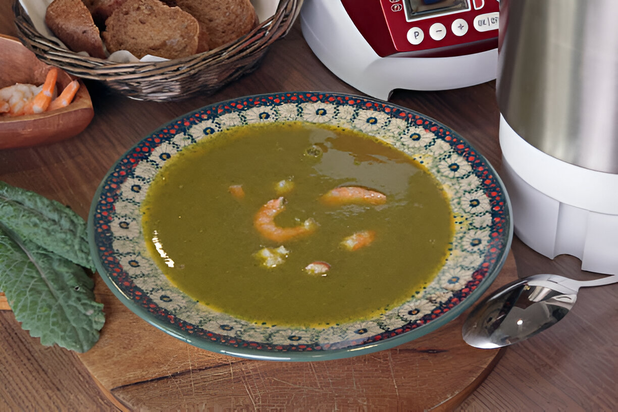 Instant Pot Vegan Quinoa and Kale Minestrone Soup